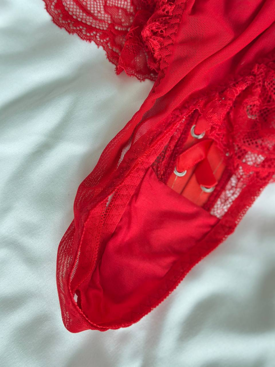 Еротичний мережевний боді із шнурівкою