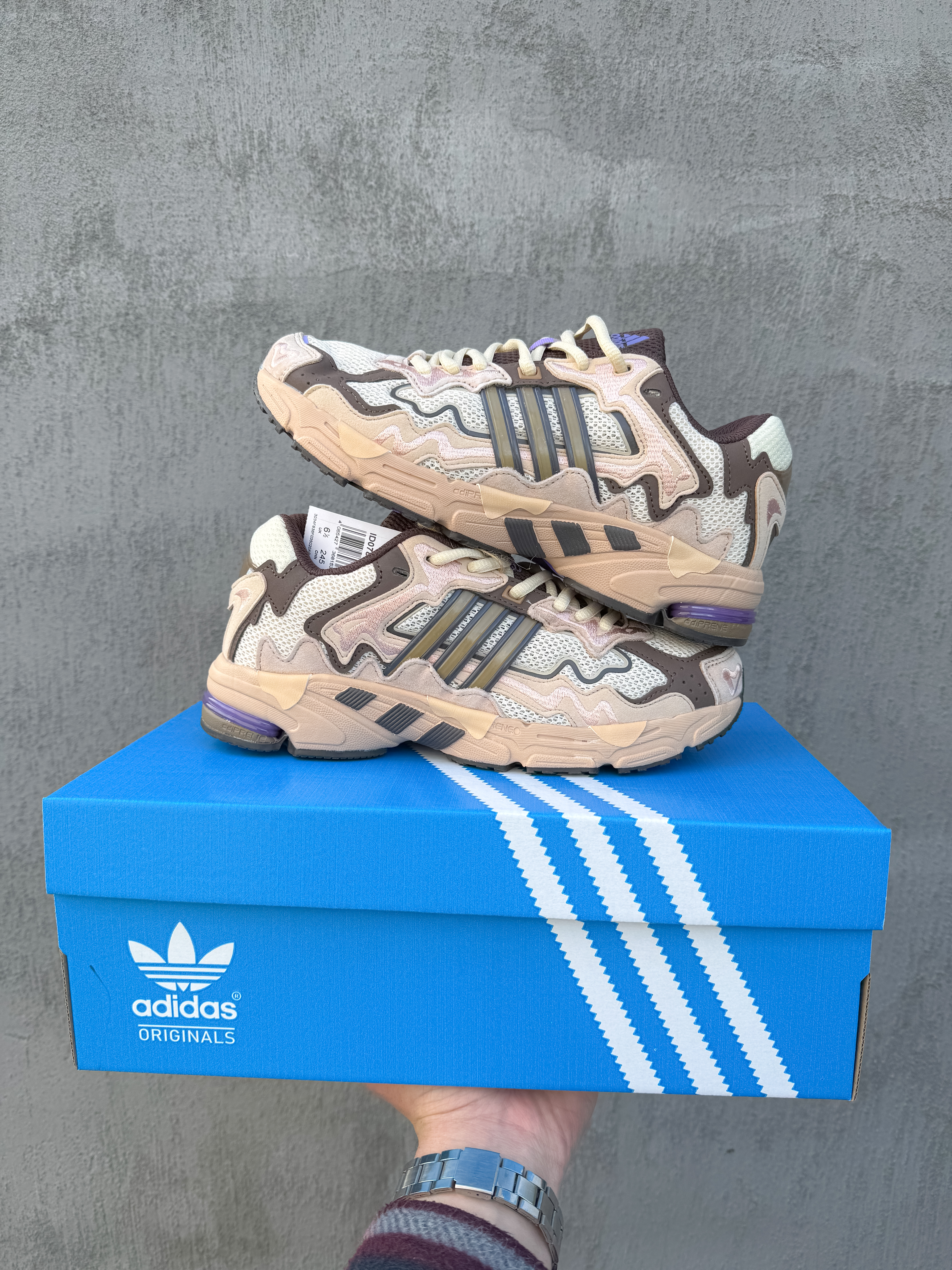 Adidas Response CL Bad Bunny «Paso Fino»