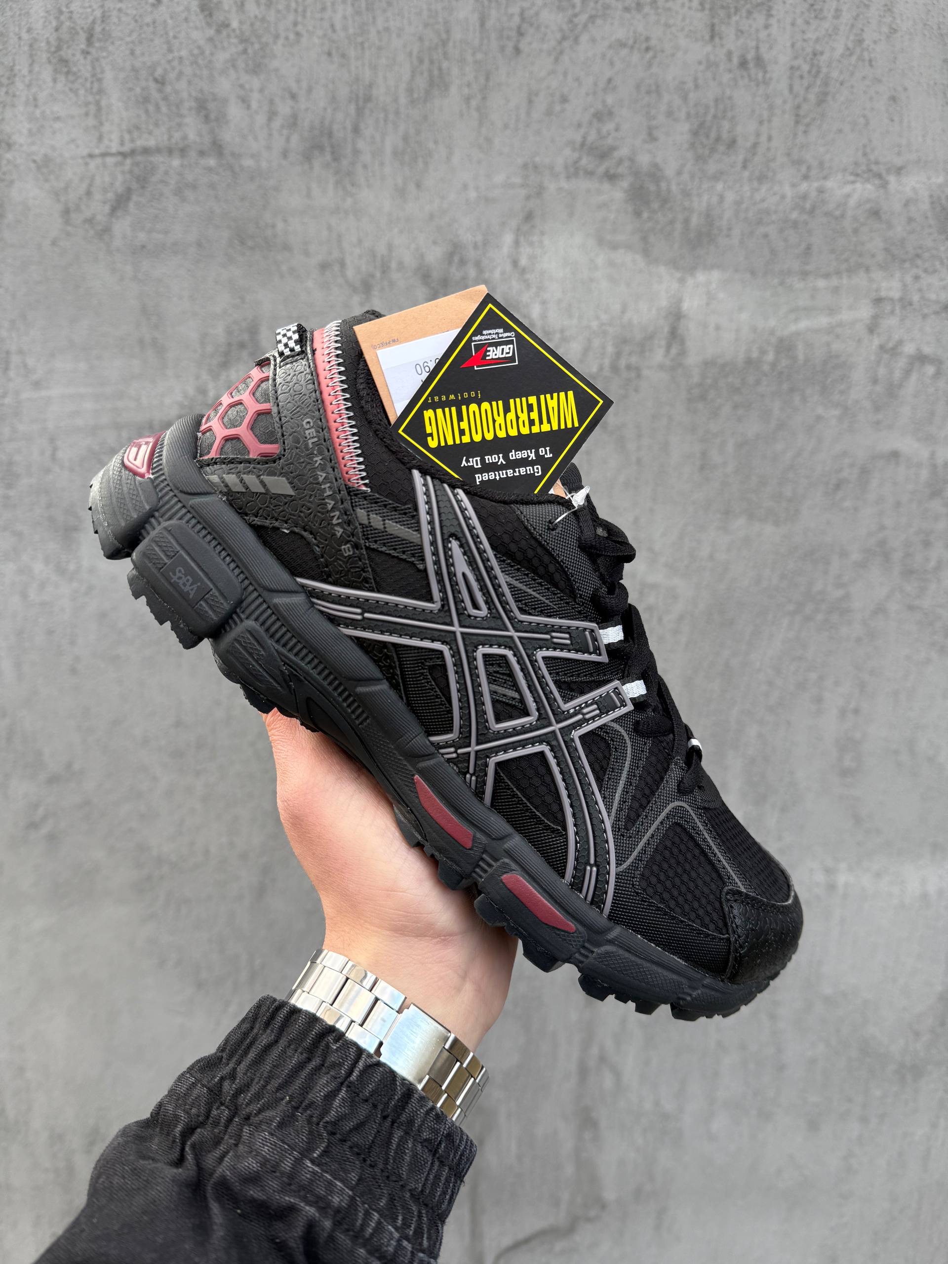 Asics Gel-Kahana 8 Waterpoof «Rose Gold»