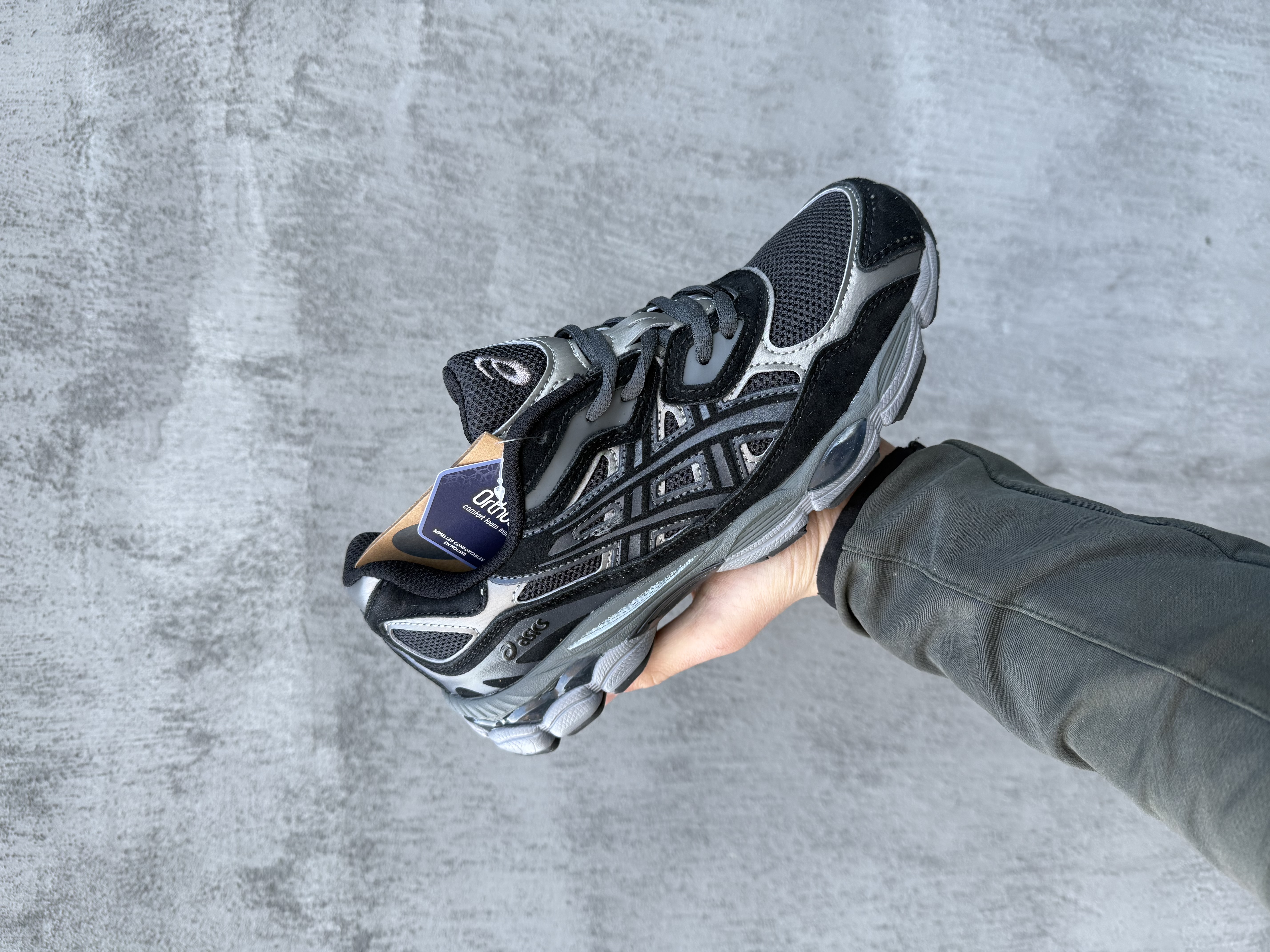 Asics Gel-NYC «Graphite Black/White»