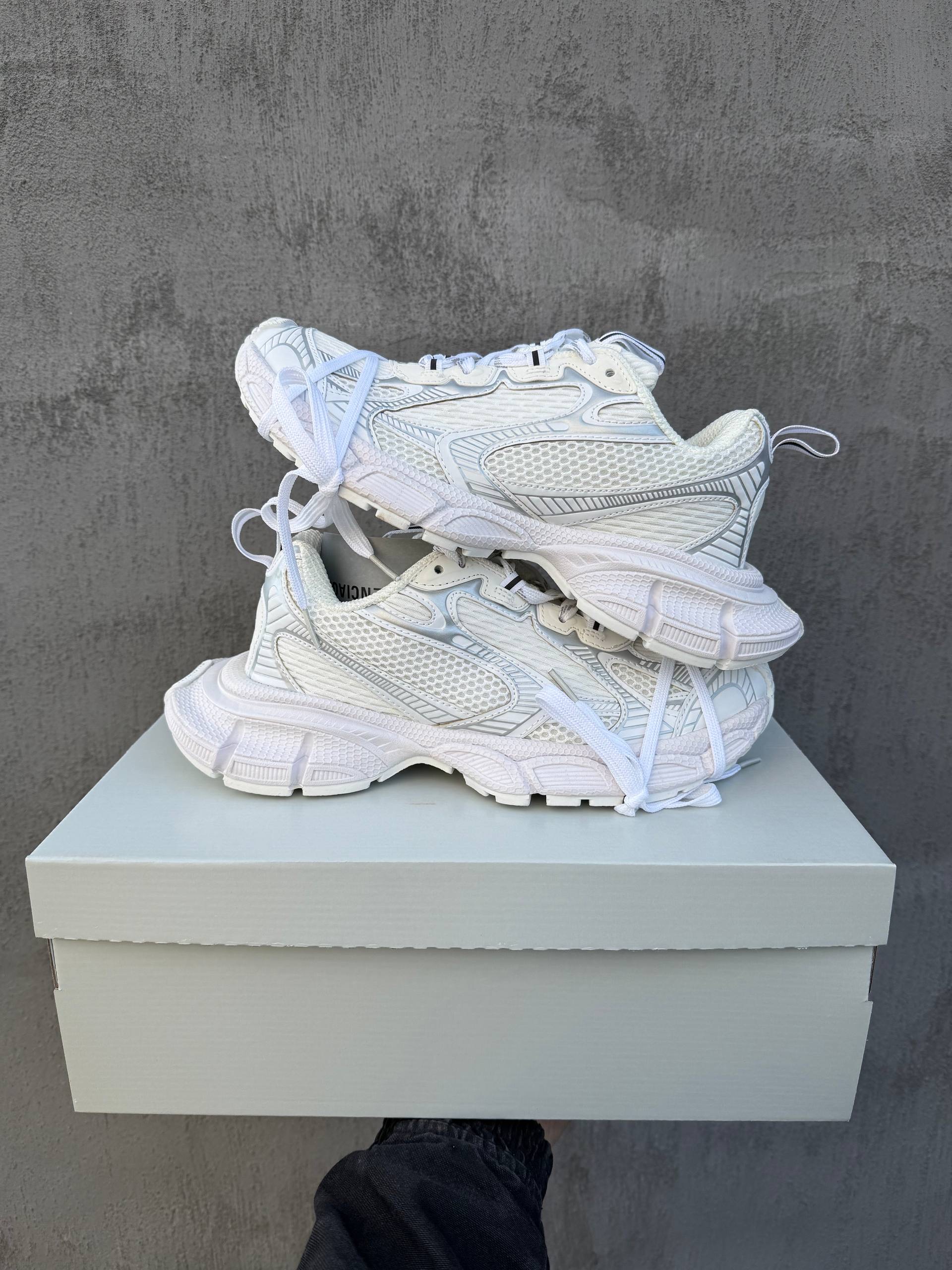 Balenciaga 3XL White