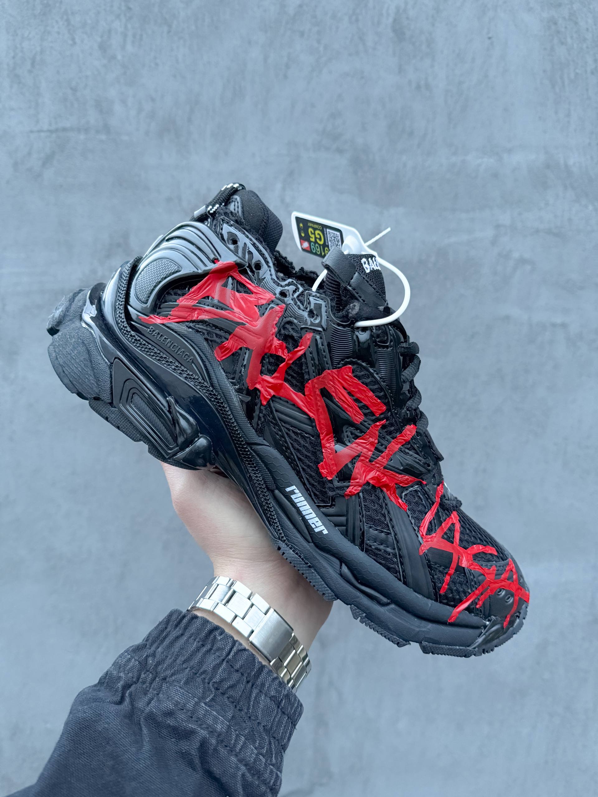 Balenciaga Runner Graffiti Black/Red