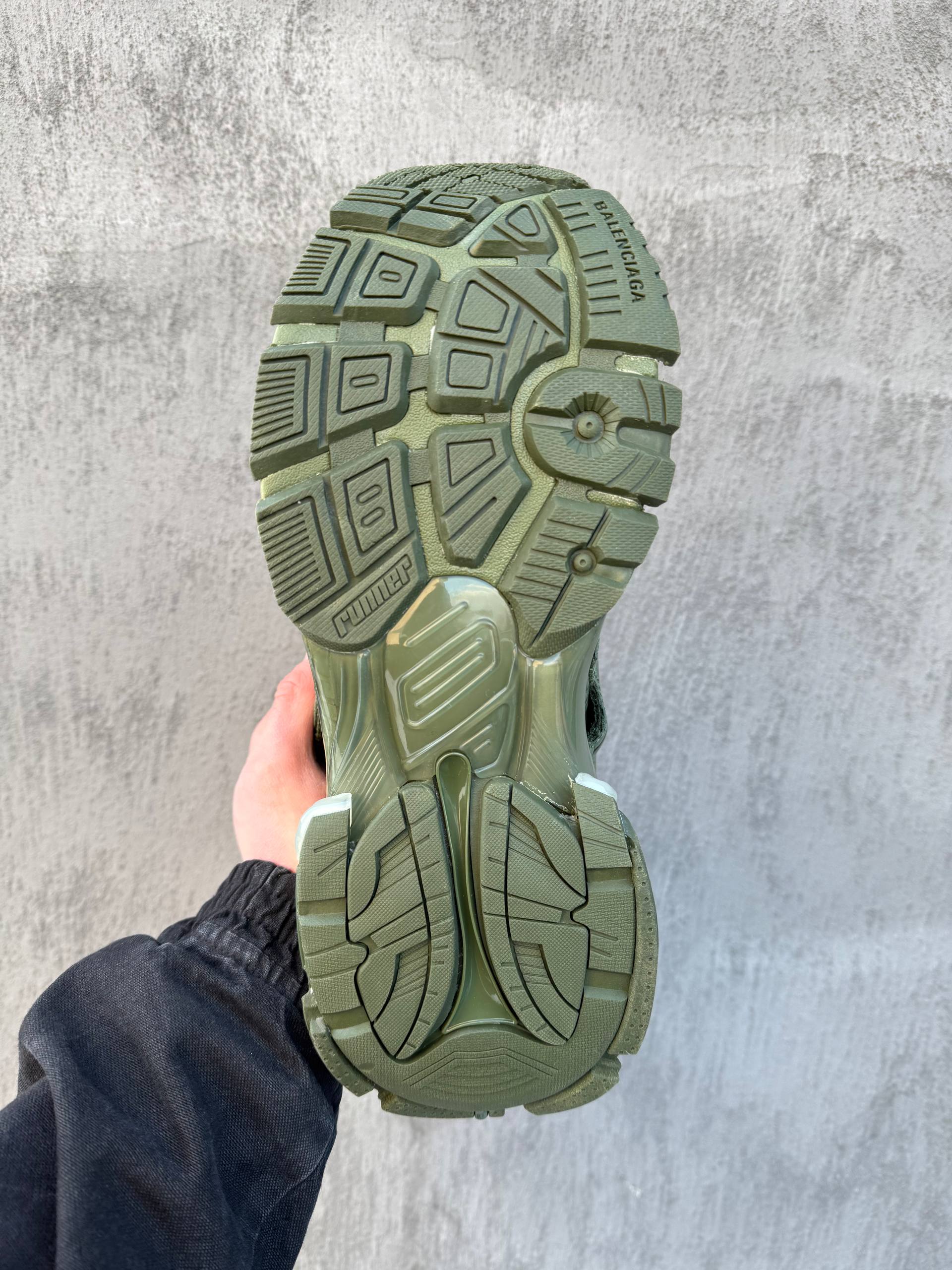 Balenciaga Runner Green