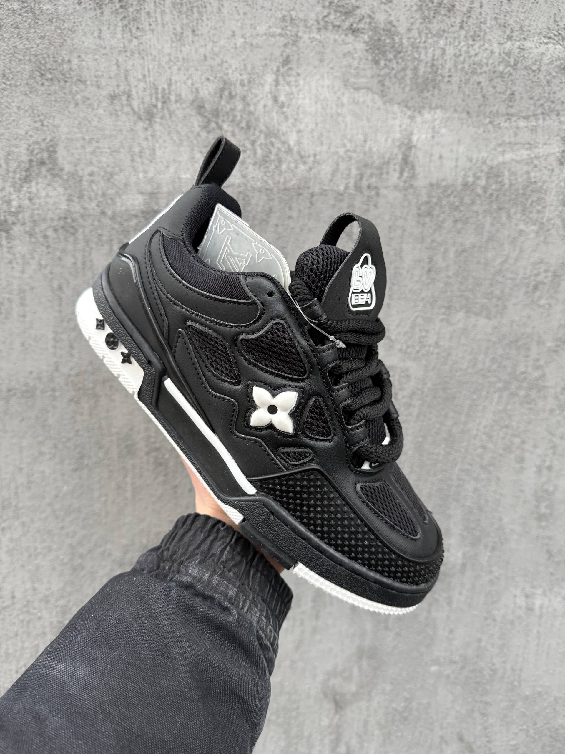 Louis Vuitton Skate Sneaker Black/White