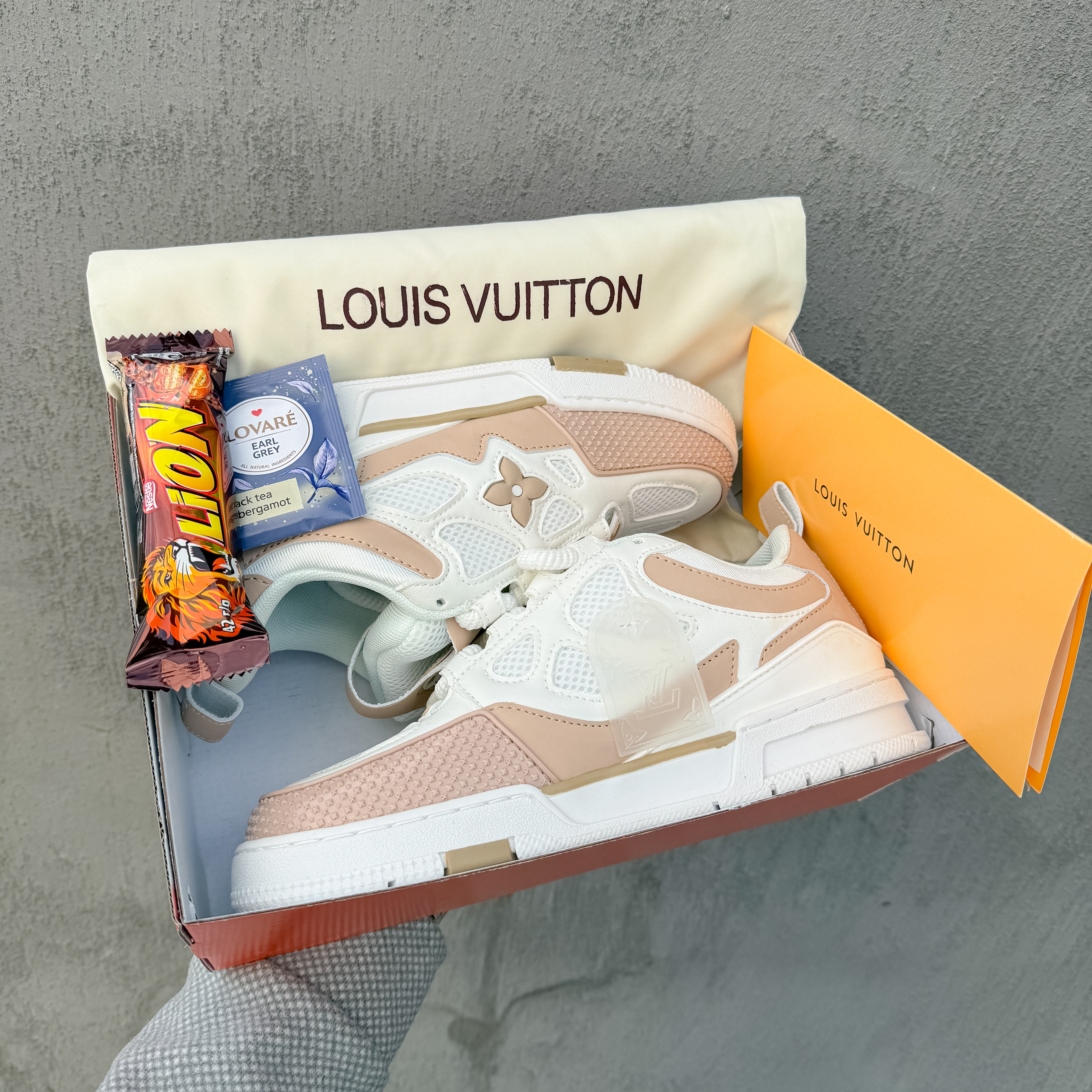 Louis Vuitton Skate White/Brown