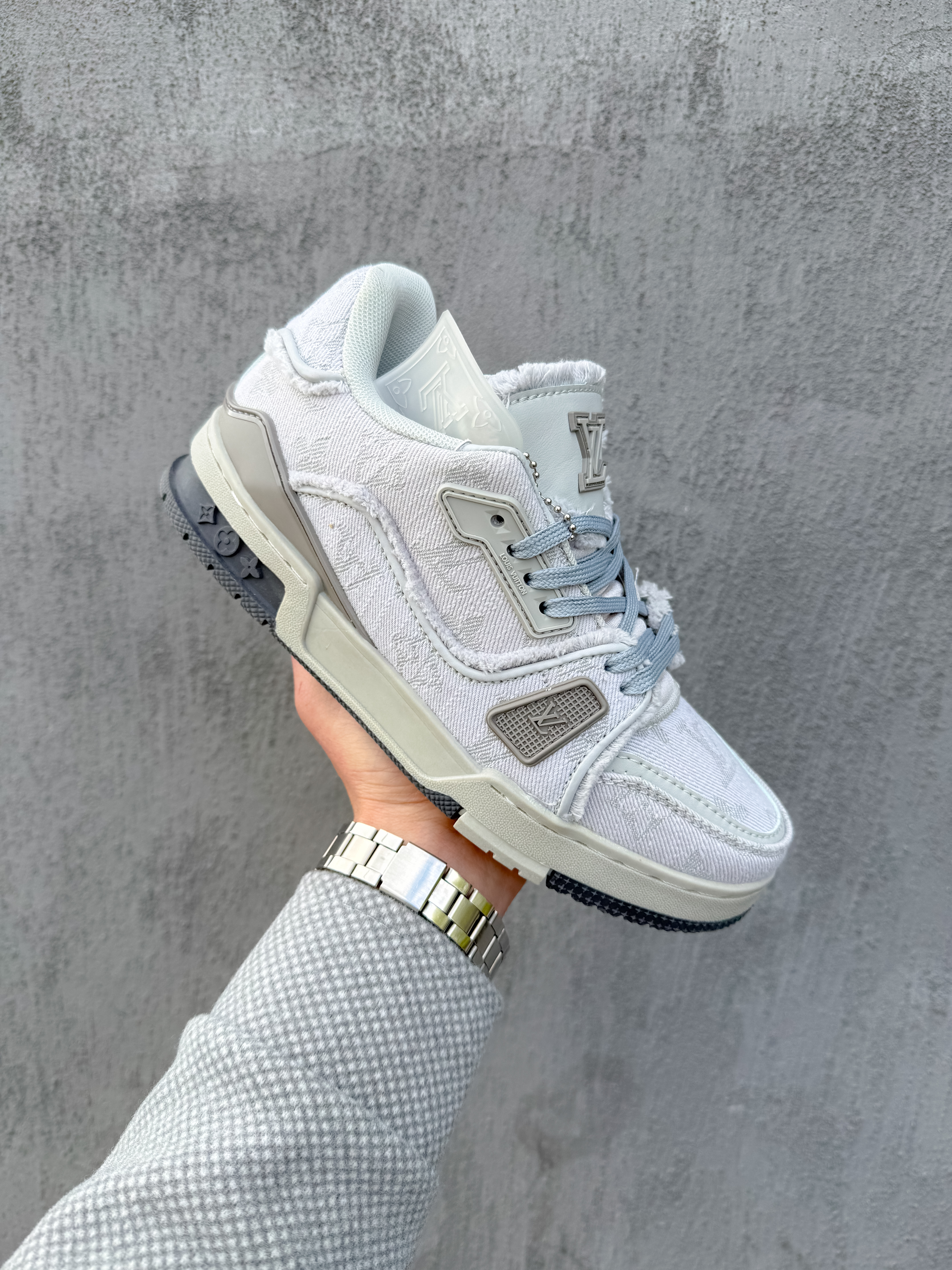 Louis Vuitton Trainer Grey