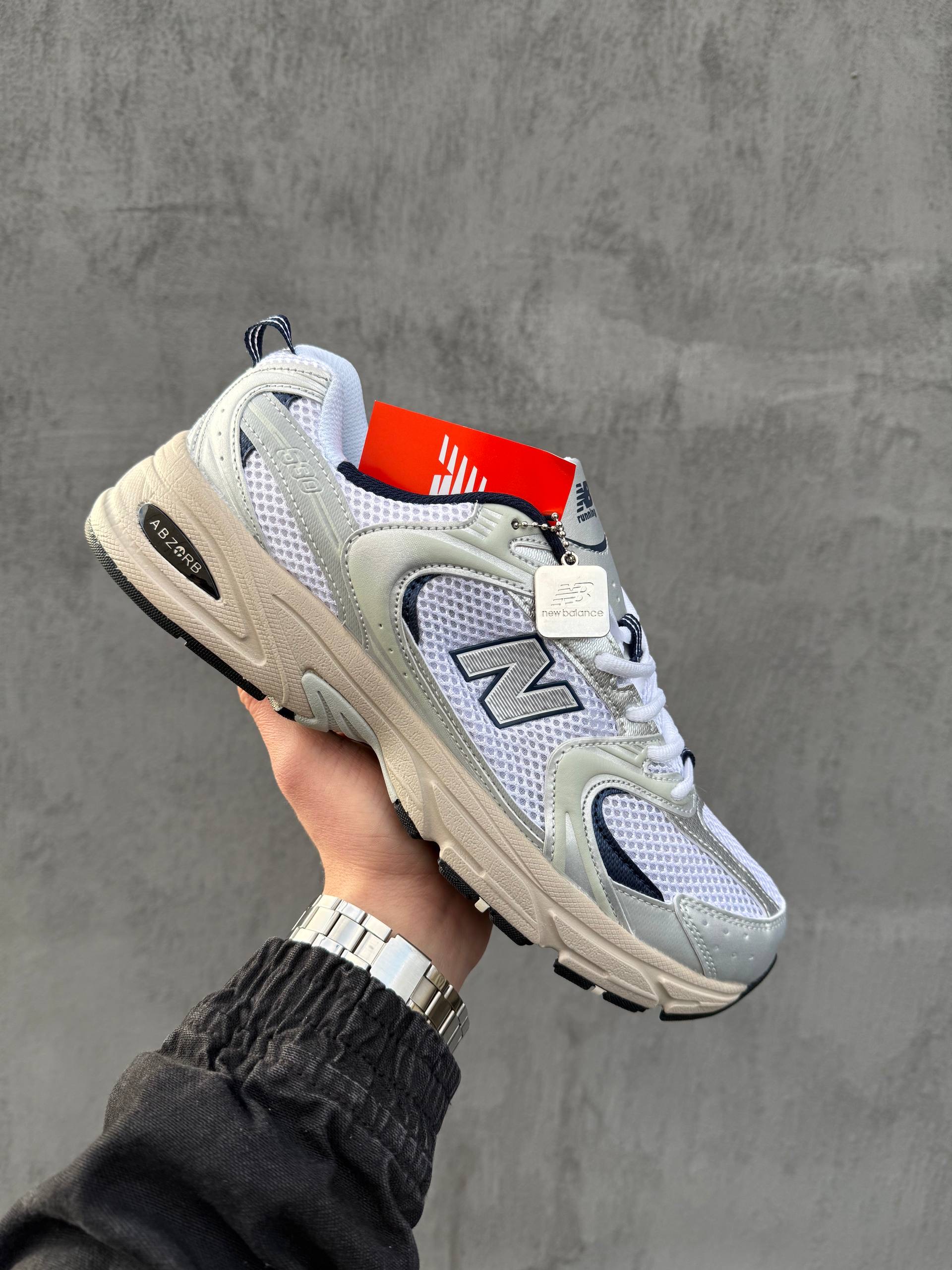 New Balance 530 Beige/Silver