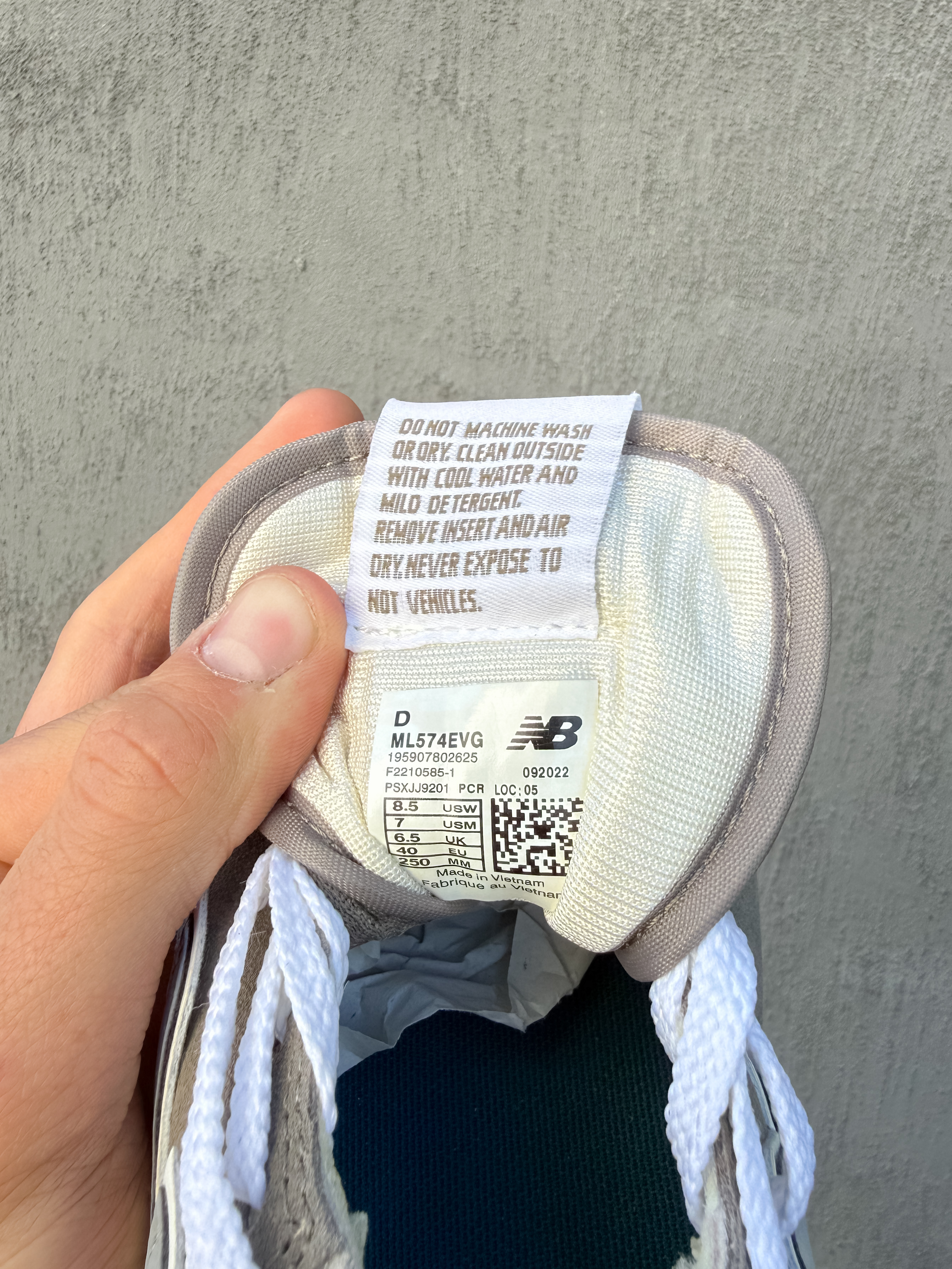 New Balance 574 Sand Beige