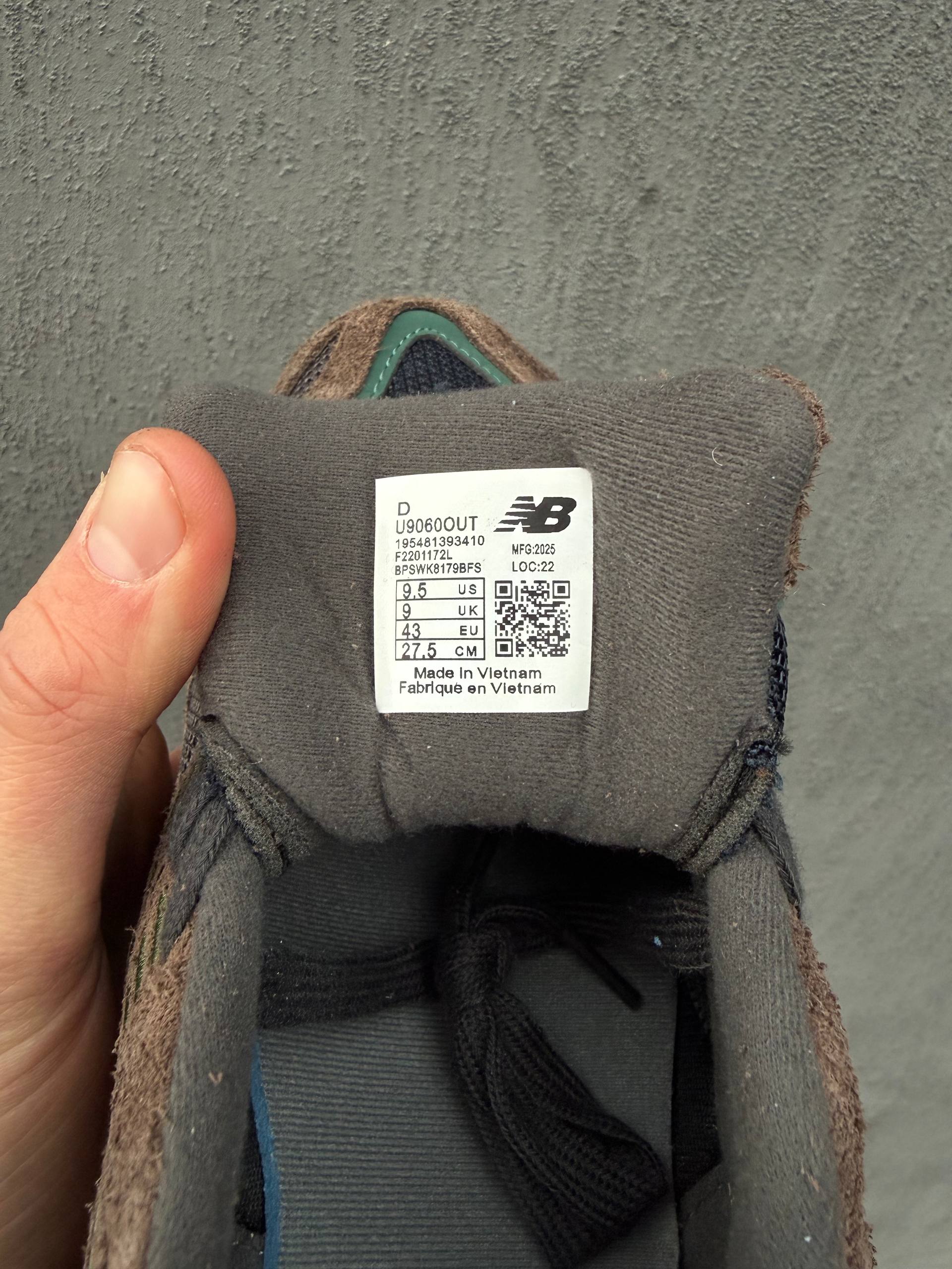 New Balance 9060 Beef & Broccoli