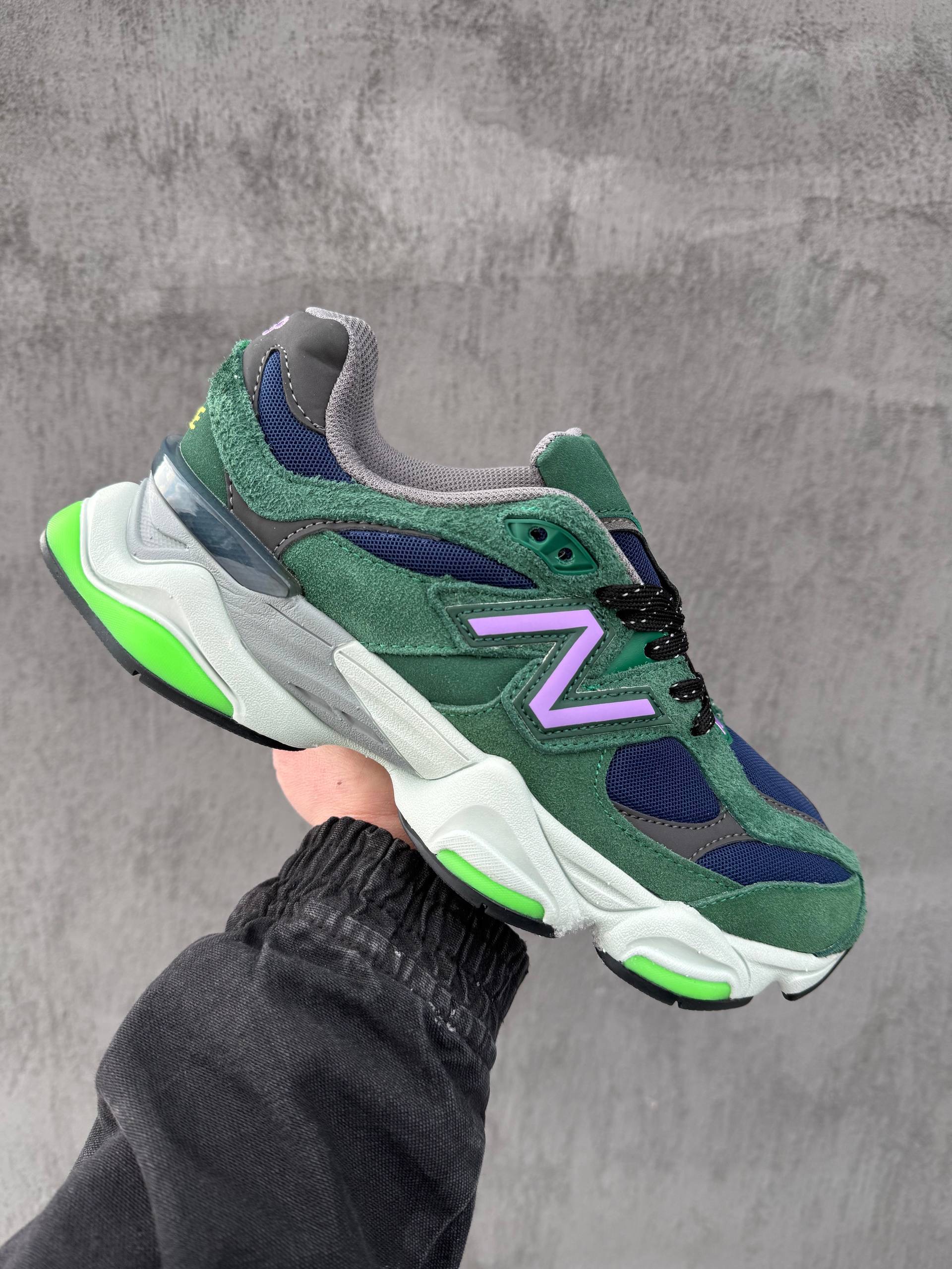 New Balance 9060 «Nighwatch Green»
