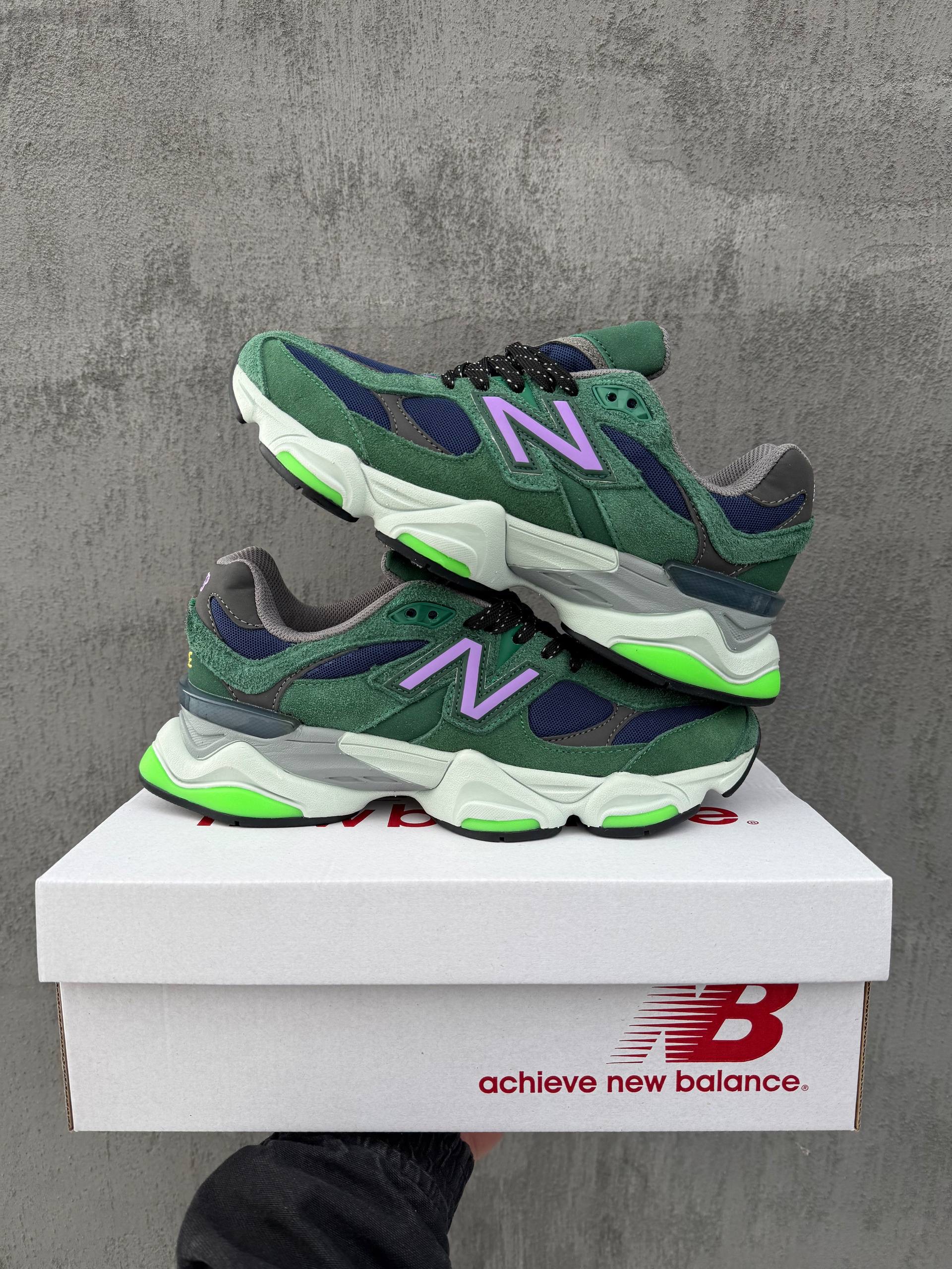 New Balance 9060 «Nighwatch Green»