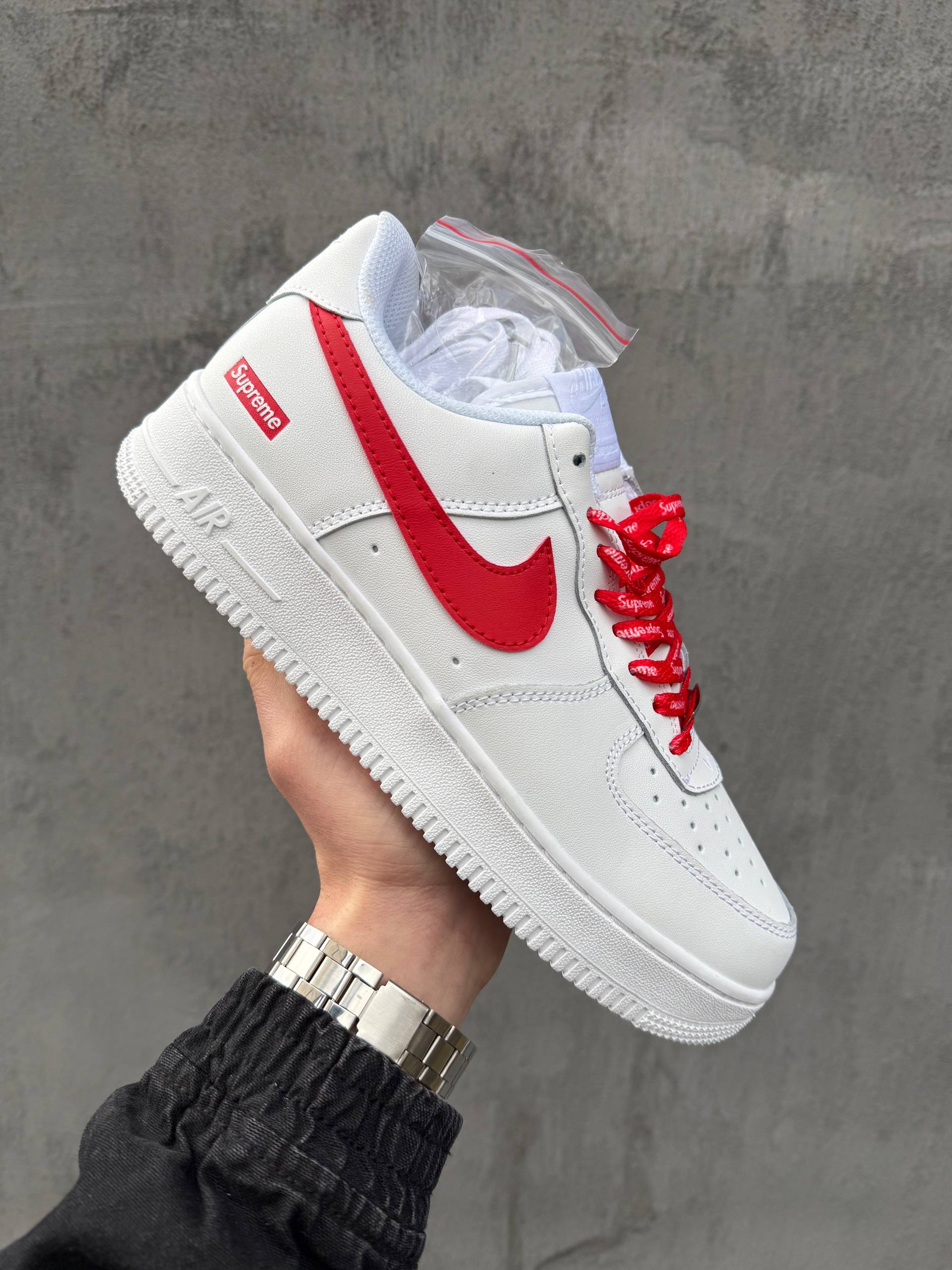 Nike Air Force x Supreme White