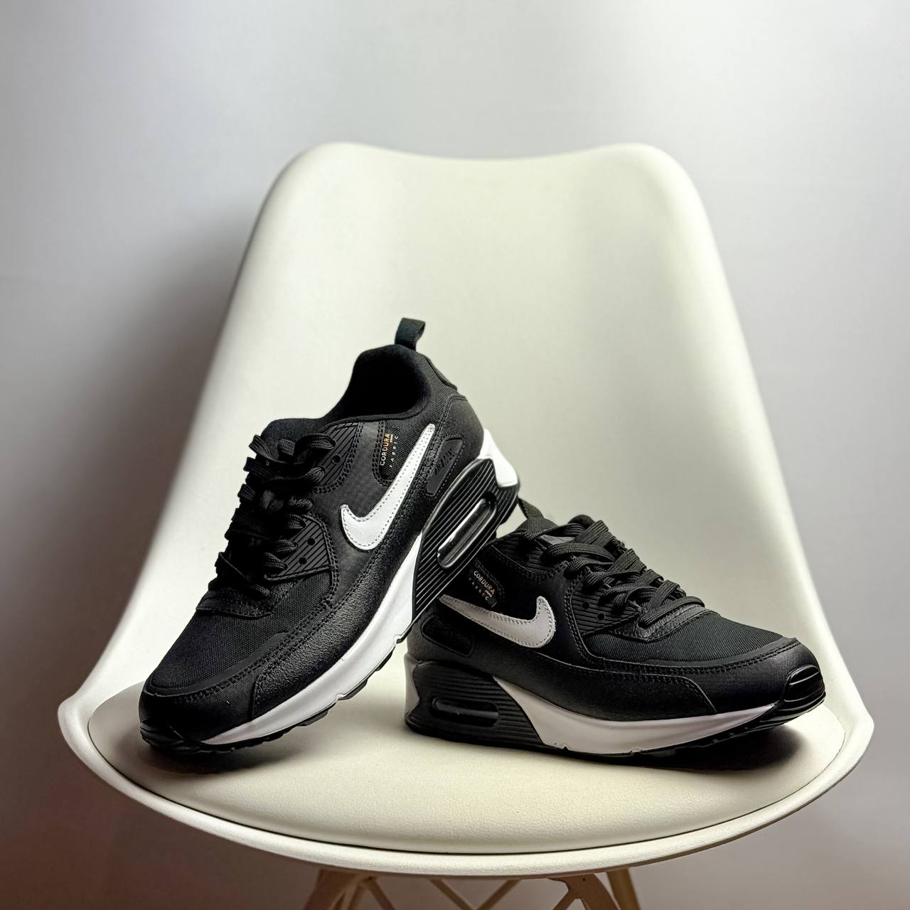 Nike Air Max 90 Black White