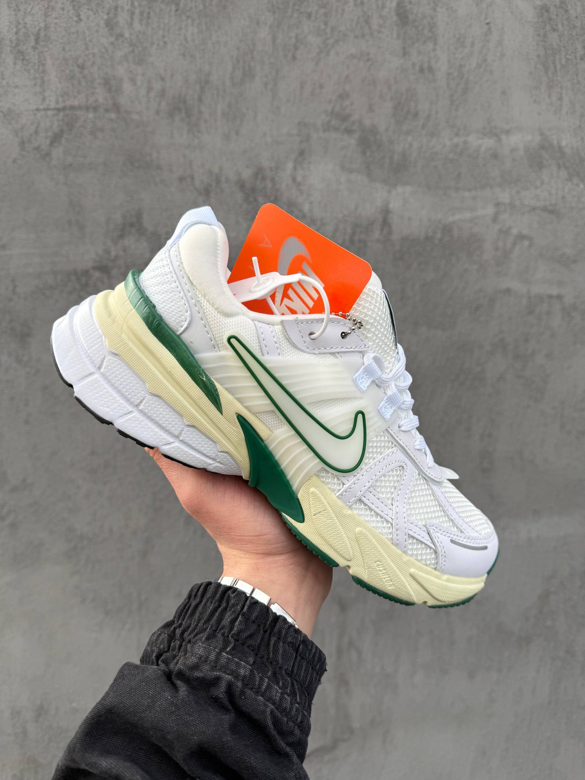 Nike Runtekk White Green