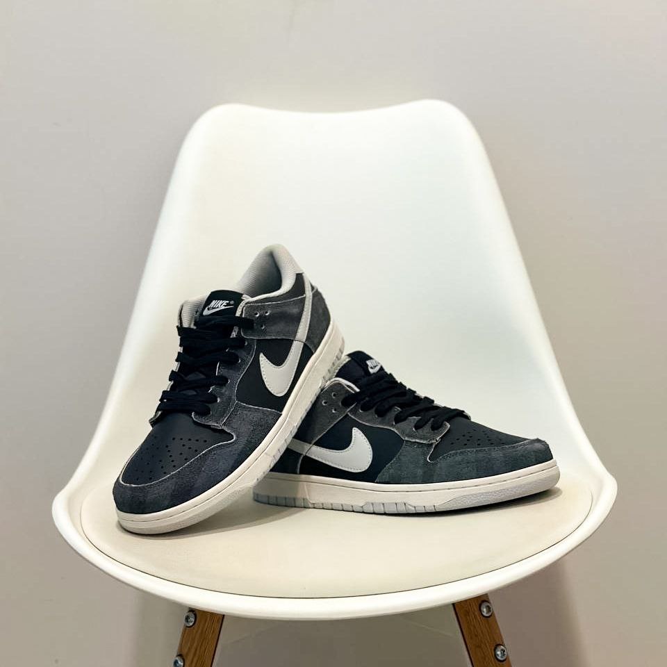 Nike SB Dunk Black Grey Suede