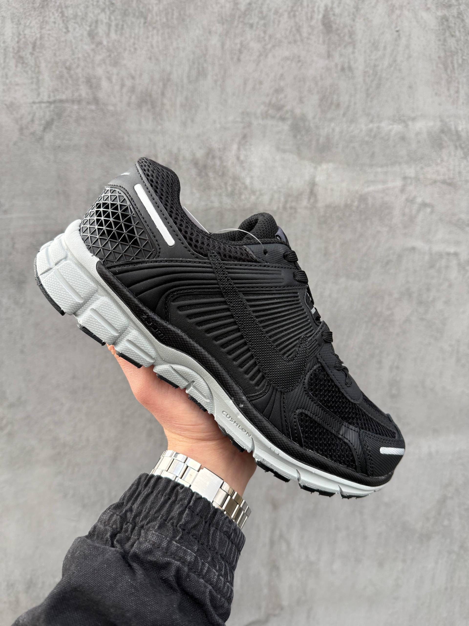 Nike Zoom Vomero 5 Black Grey