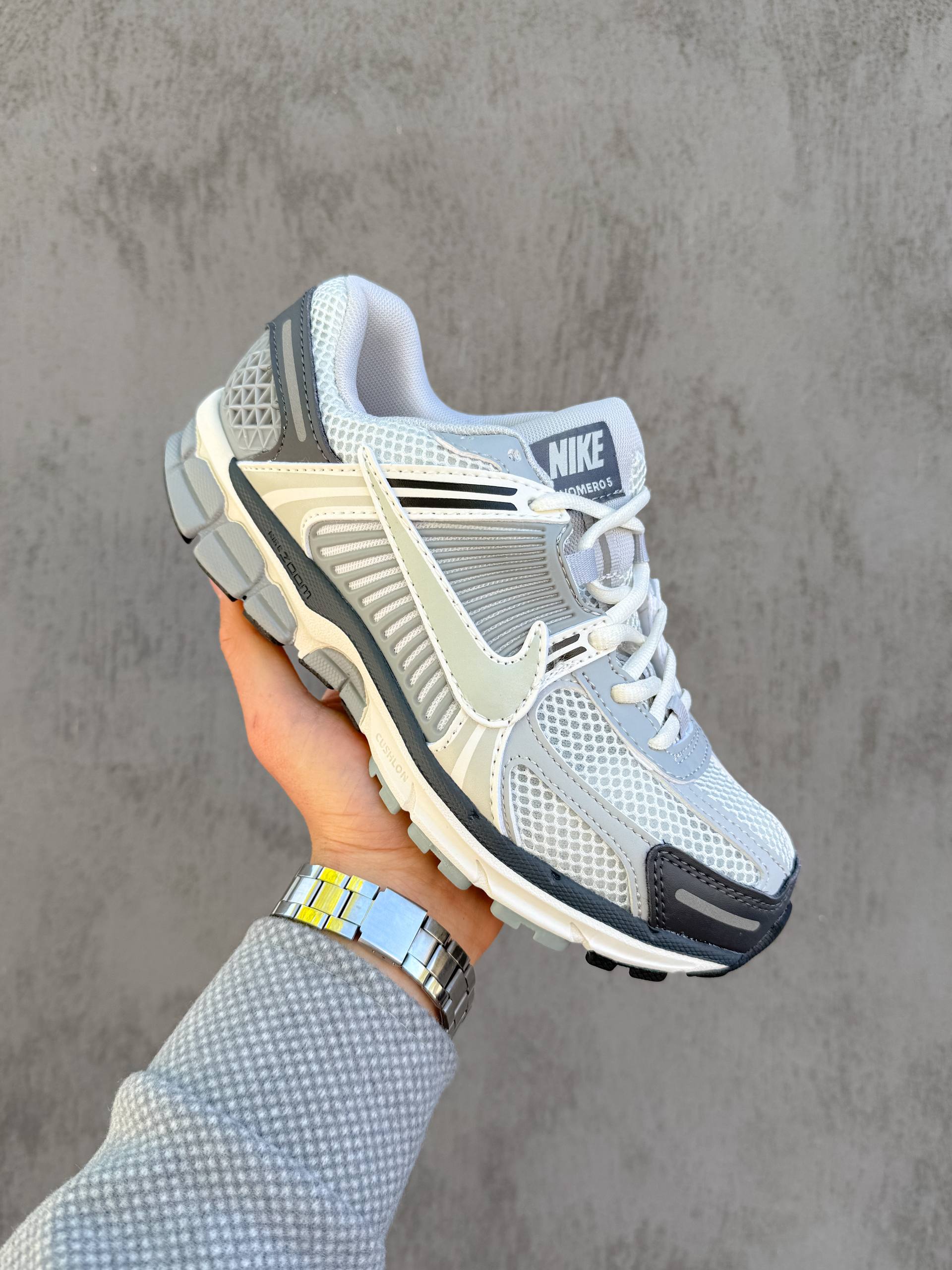 Nike Zoom Vomero 5 Grey/Silver