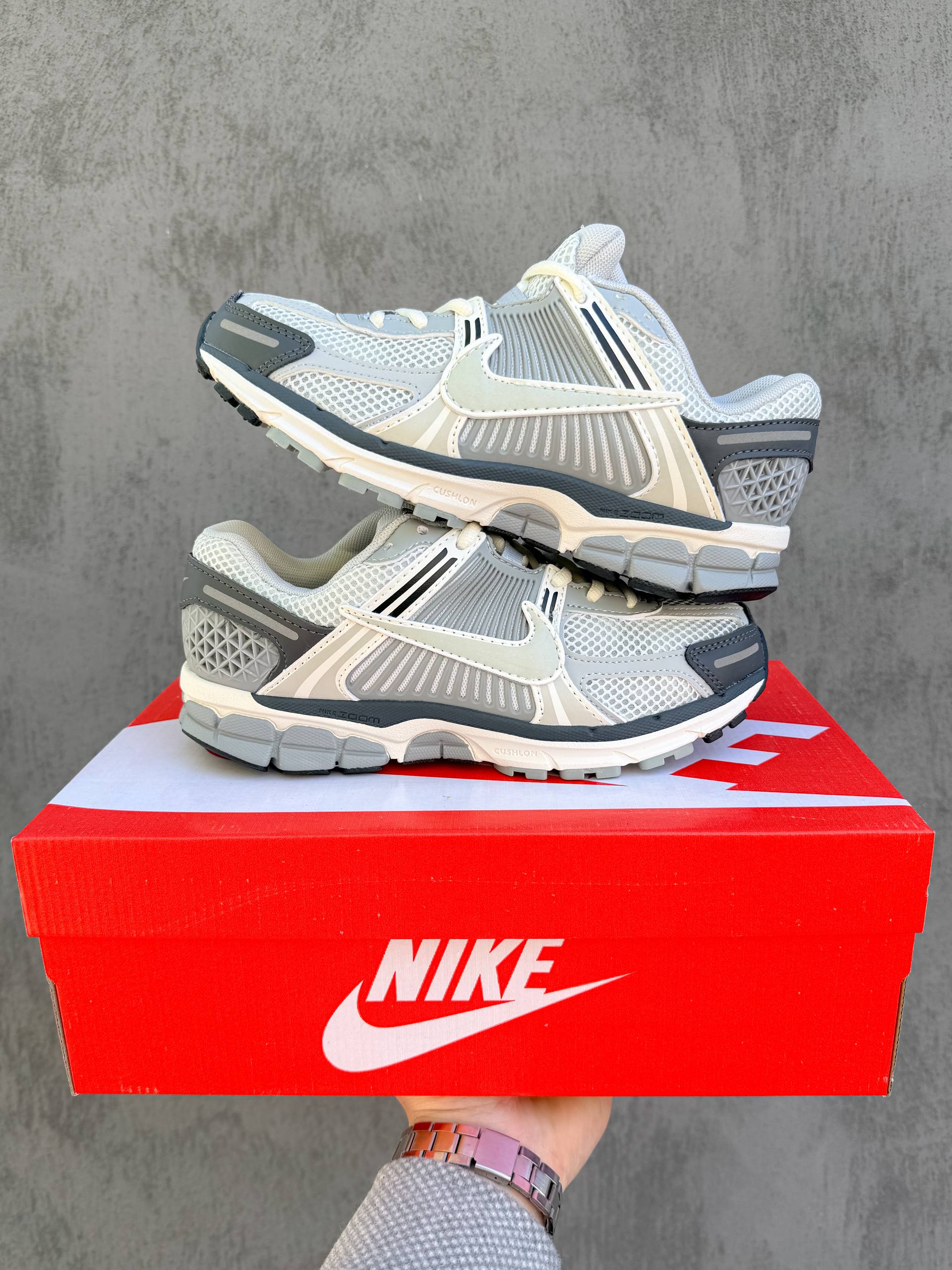 Nike Zoom Vomero 5 Grey/Silver