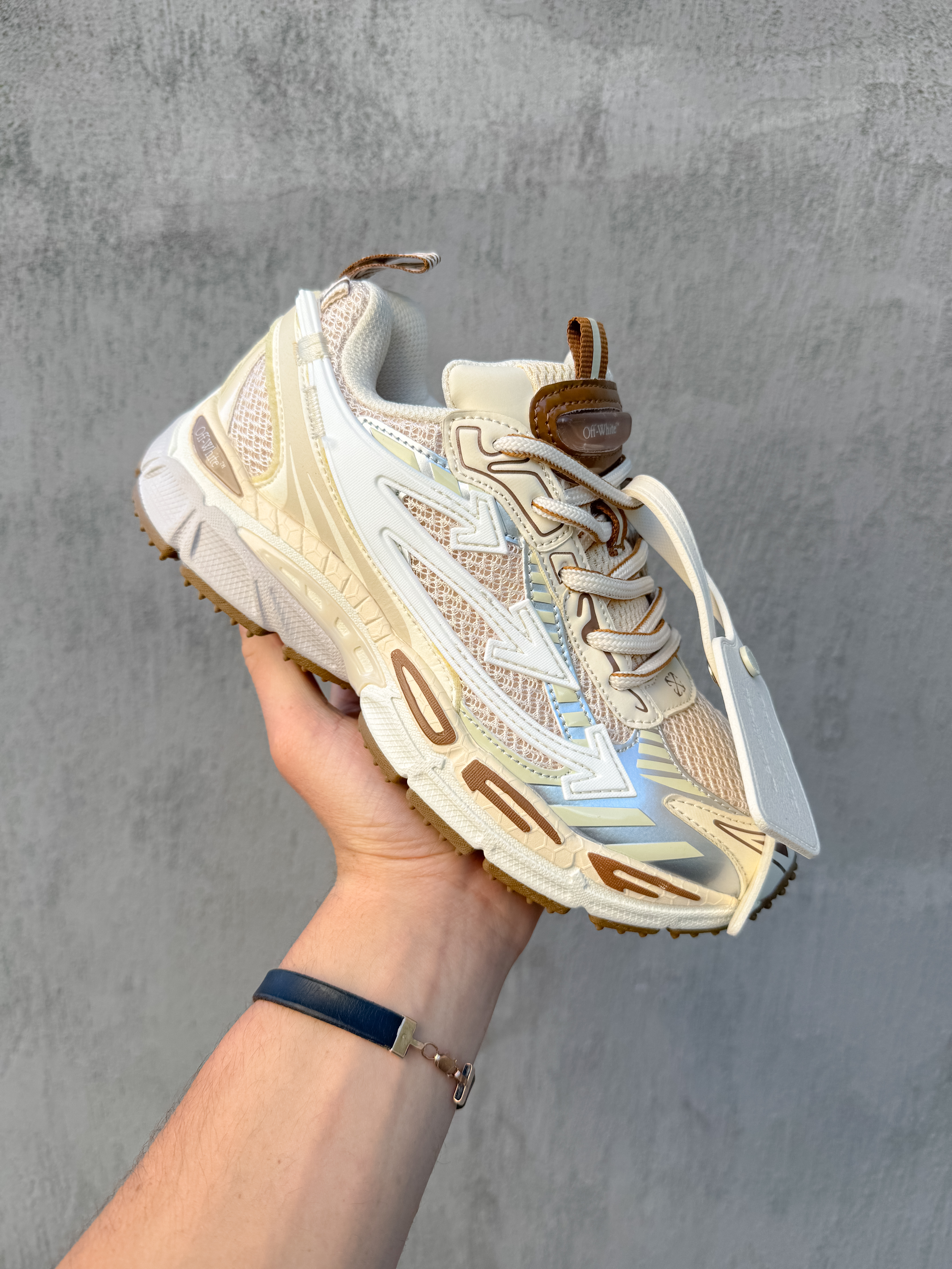 Off-White Be Right Back Cream Beige