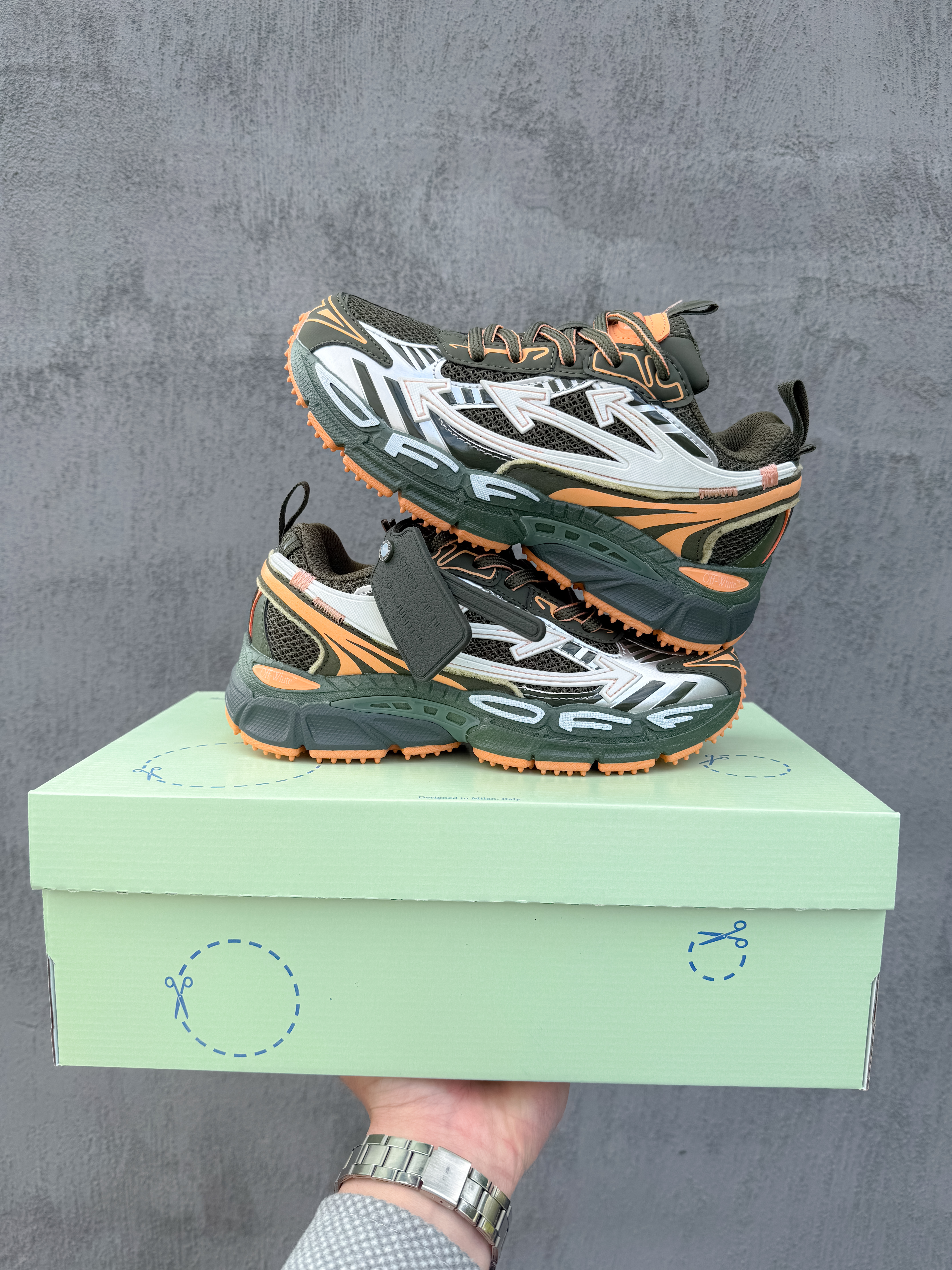 Off-White Be Right Back Khaki Yellow